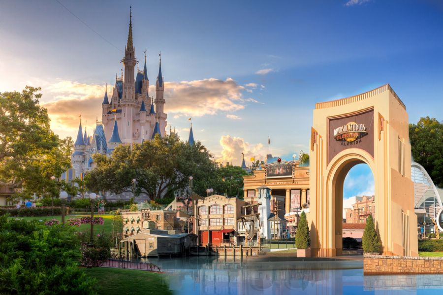 Disney e Universal já operam atrações com 100% de capacidade em Orlando